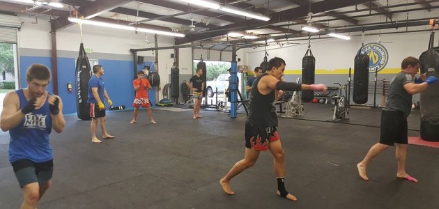 Muay Thai Kickboxing
